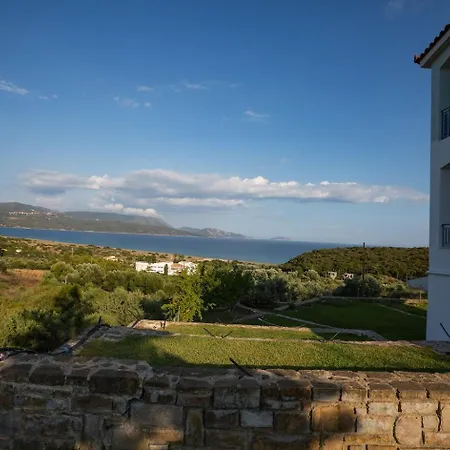 Appartement Helona - No 3 Foinikounda