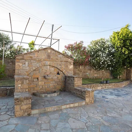 Appartement Helona - No 3 Foinikounda