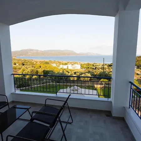 Helona - No 3 * Foinikounda