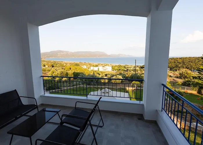 Helona - No 3 * Foinikounda