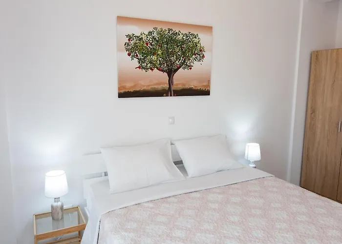 Helona - No 3 * Finikounda